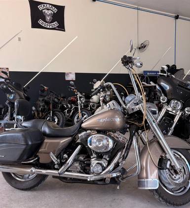 HARLEY-DAVIDSON ROAD KING CUSTOM 